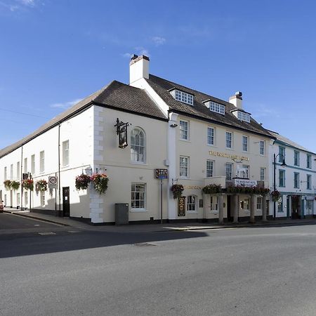 The White Hart Hotel Wetherspoon 오크햄프턴 외부 사진